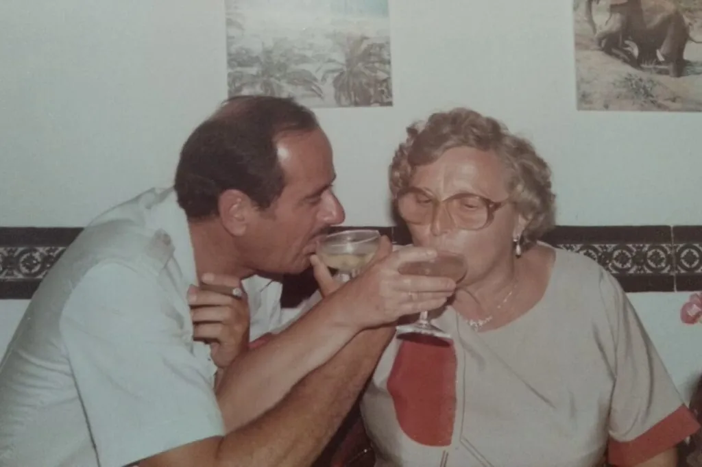 Vicente y Modesta cuando hicieron 50 años de casados.