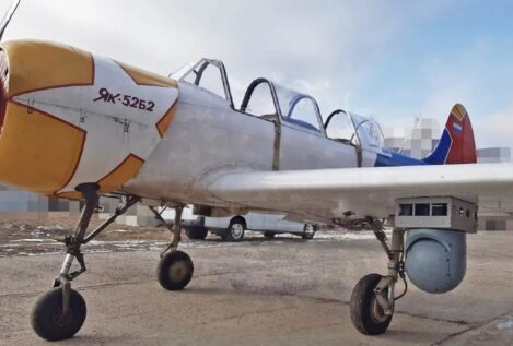 Lo último en sistemas antidrones es derribarlos a escopetazos desde aviones de hélice