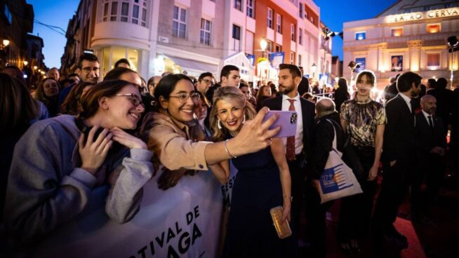 Cannes, San Sebastián, Málaga... Yolanda Díaz se aficiona a pasear por la alfombra roja