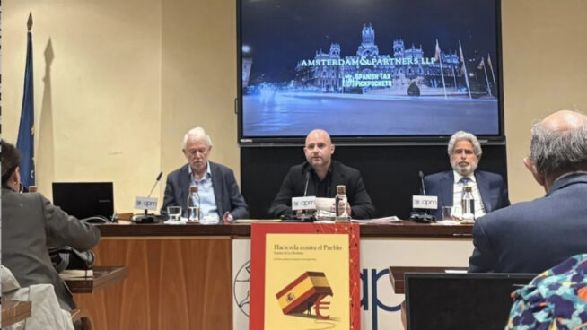 Un despacho extranjero compara a España con Uganda por la mala praxis de Hacienda