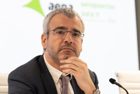 El presidente de Aena pide una reunión con Almeida sobre la «grave» situación en Barajas
