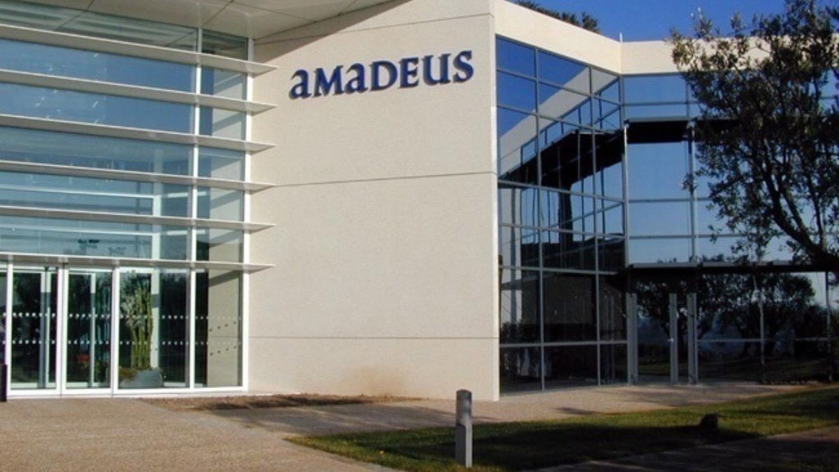 Amadeus ganó 355,3 millones hasta marzo (+13%) y mantiene sus objetivos para 2025