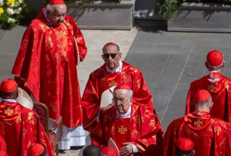 Seis cardenales españoles participarán en la elección del nuevo papa