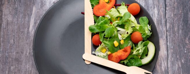 Este es el tipo de ayuno que gana popularidad entre mujeres mayores de 45 (por su eficacia)