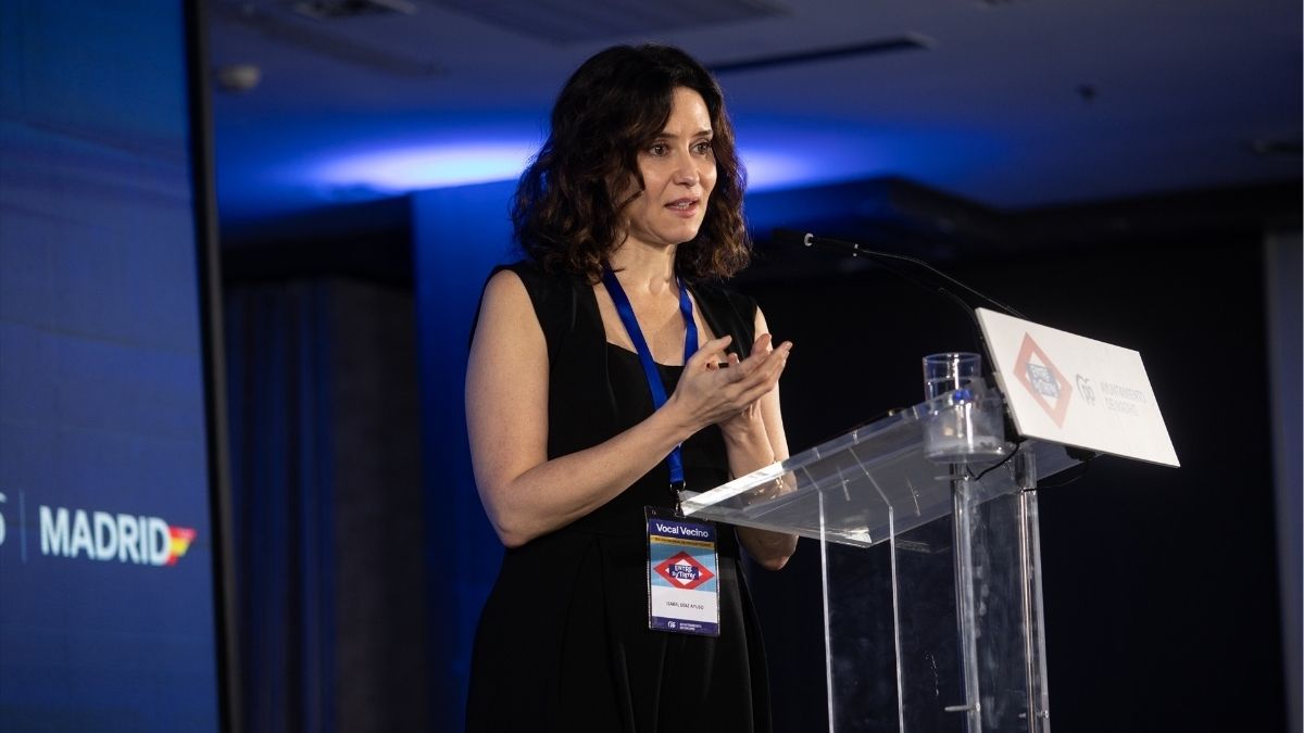 Ayuso defiende su gestión frente a un Gobierno que iba a dejar a ciudadanos «abandonados»