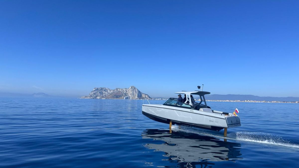 Una empresa sueca crea el primer viaje en barco eléctrico para cruzar el estrecho