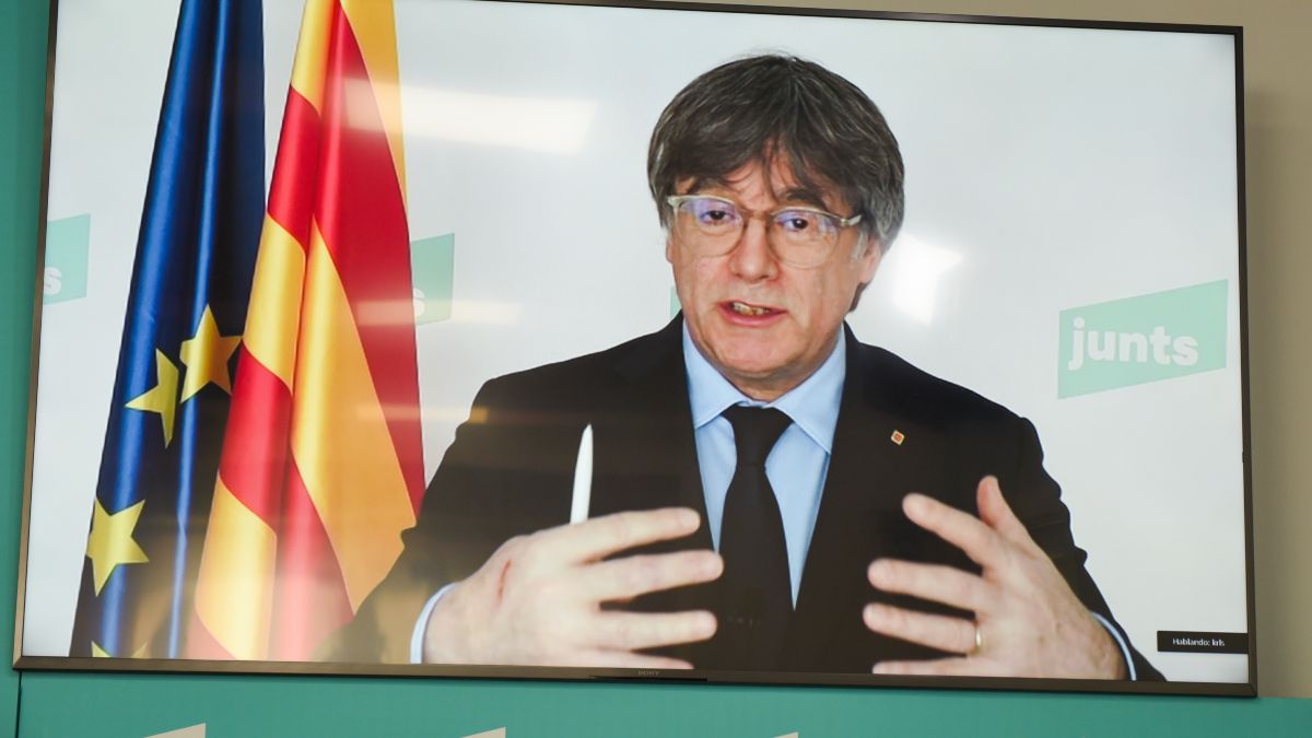Puigdemont denuncia que el espionaje a Mas es «un crimen» y exige responsabilidades