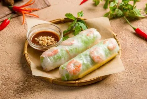 Cenas rápidas con papel de arroz: cinco recetas que no fallan y se hacen en un momento