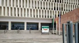 Condenada una panadería por pagar bajo el concepto de «nómina abril maricón»