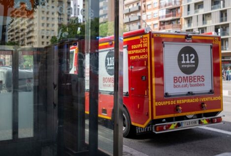 Muere un bombero durante un incendio en un hotel de Santa Susanna (Barcelona)