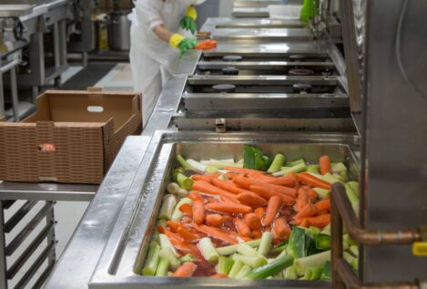 El Gobierno regulará también la calidad de la comida en hospitales y residencias