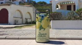 Damm impulsa el reciclaje instalando 400 compactadoras de latas en el Mediterráneo