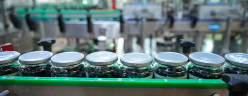 Granada encabeza el crecimiento exportador andaluz en los primeros meses de 2025