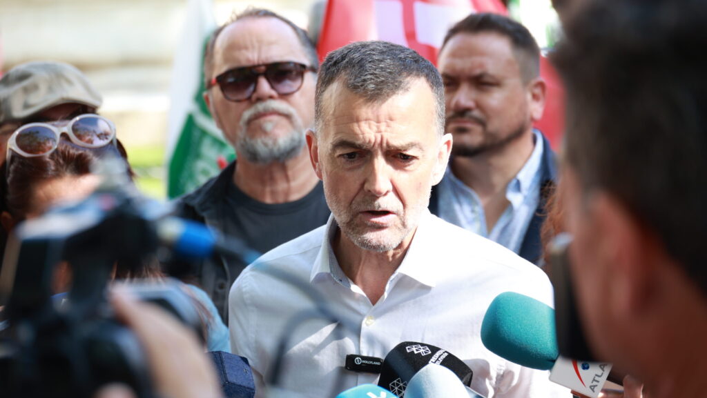 El coordinador federal de IU, Antonio Maíllo, en Sevilla