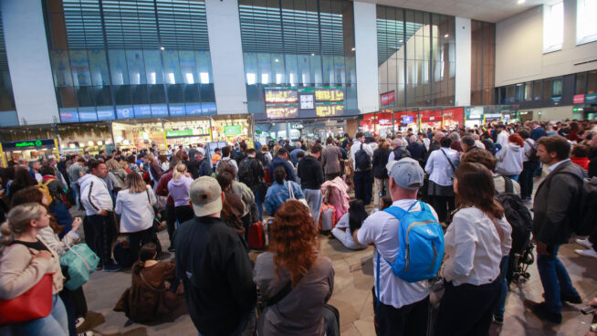 Cuerpo achaca las incidencias del AVE al recorte en infraestructuras en la crisis de 2008