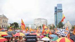 Miles de manifestantes piden elecciones en Colón: «Sánchez es un peligro para la nación»