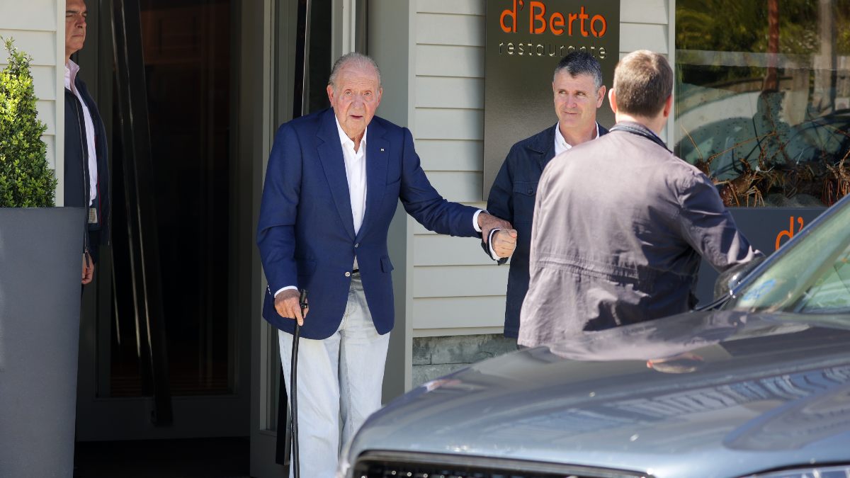 El rey Juan Carlos sobre la demanda a Revilla: «Hace mucho tiempo que no voy a Santander»