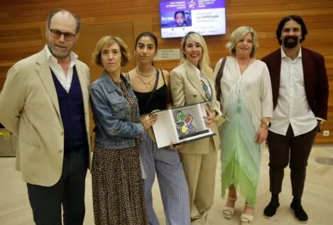 ‘La infiltrada’ recibe el premio de Covite: «Con el arte nos sumamos a la defensa de la memoria»