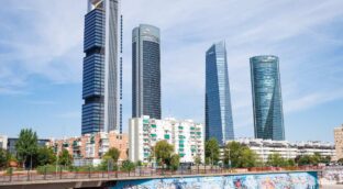 El centro de Madrid se queda sin oficinas: la disponibilidad marca mínimos dentro de la M-30