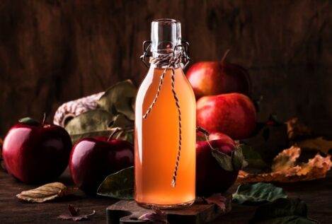 Tomar vinagre antes de comer: el hábito que ayuda a controlar los picos de glucosa
