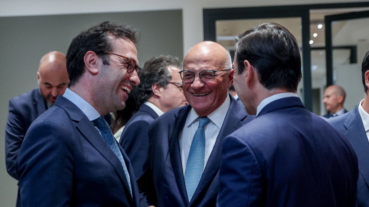 El Gobierno prohíbe al BBVA fusionarse con el Sabadell durante los próximos tres años