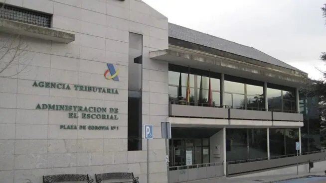 Declaración de la renta 2025: cómo pedir la cita presencial, fechas y documentos necesarios
