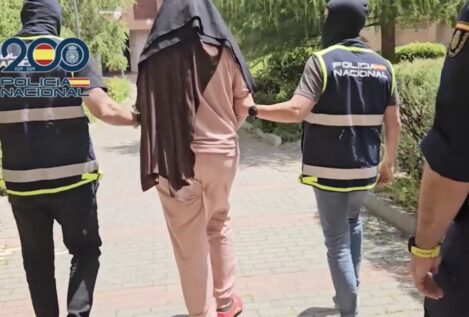 La Policía detiene a dos mujeres que habían creado una academia de la yihad en España