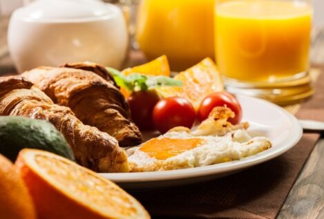 Dieta mediterránea en verano: alimentos clave para combatir el calor y mantenerse hidratado