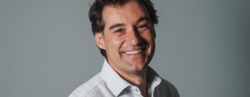 Enrique Linares: «Que nadie piense que por emprender va a dejar de tener un jefe»