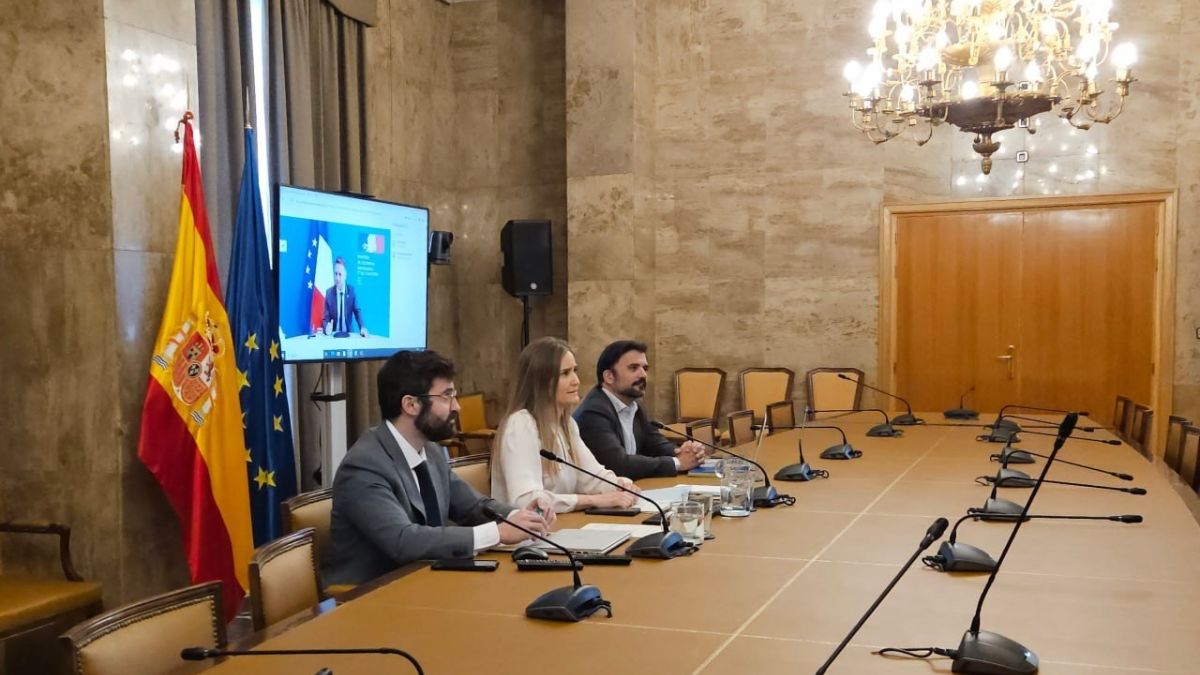 España y Francia acuerdan intensificar su cooperación para aclarar las causas del apagón