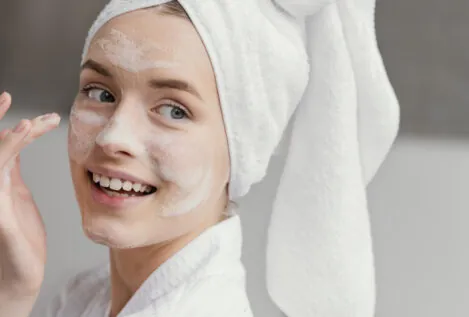 Los exfoliantes que las expertas en belleza recomiendan para cada tipo de piel