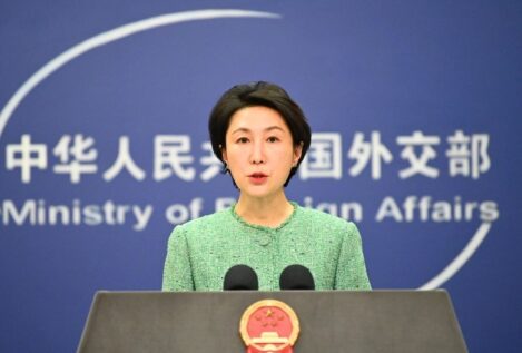 China asegura que el plan de EEUU de revocar visados a estudiantes «dañará más su imagen»