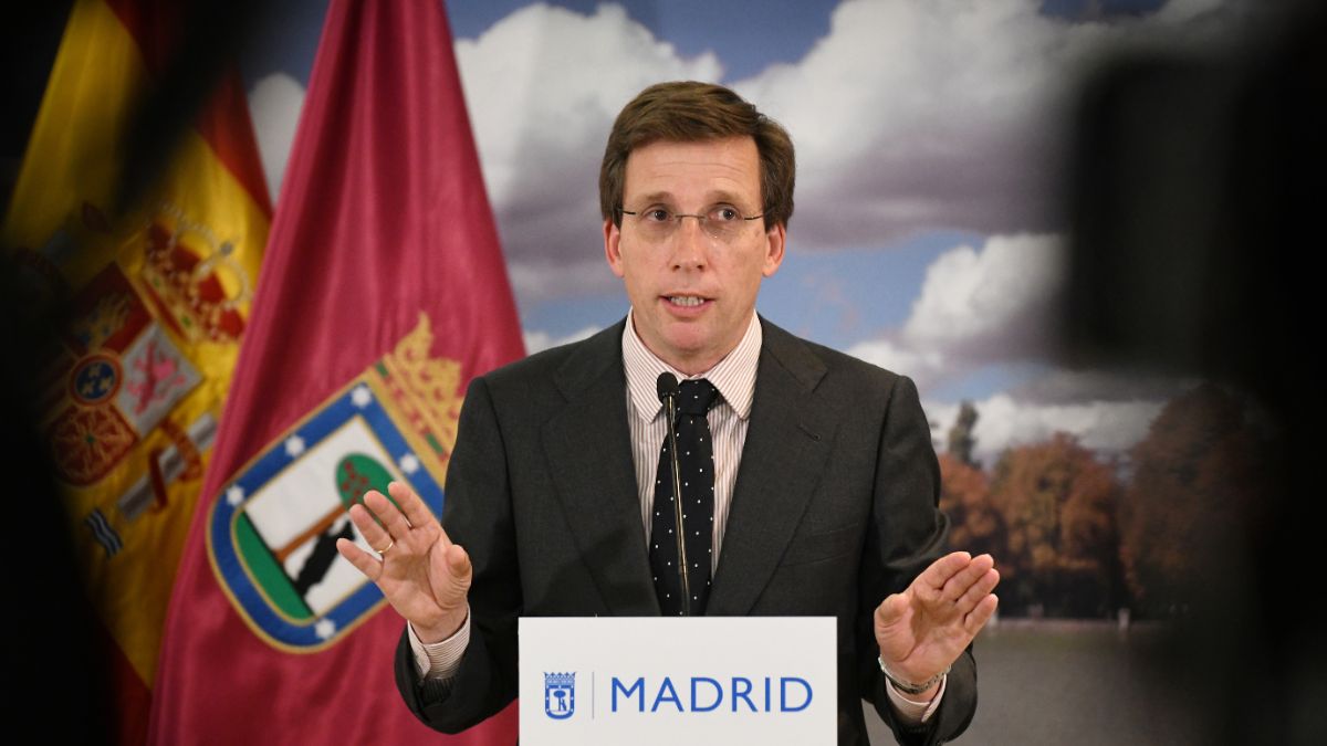 La Fiscalía abre diligencias por la denuncia contra Almeida por los pisos turísticos ilegales