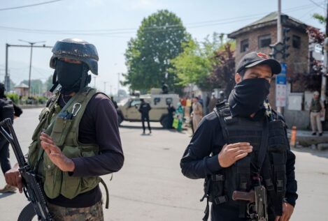 El Ejército de Pakistán responderá a los ataques de la India: «Es necesario que reciban un golpe»
