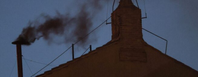 La fumata negra abre el debate: «Parolin no es pastor y Pizzaballa sería una bofetada a Israel»