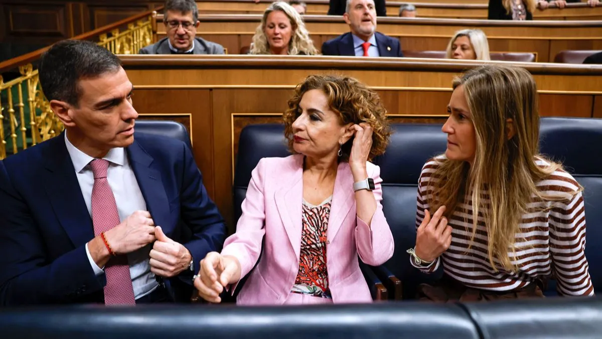 El Gobierno desvela que los focos de origen del apagón fueron Granada, Badajoz y Sevilla