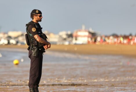 Una delegación europea visita Cádiz para analizar las situación de los agentes en la zona