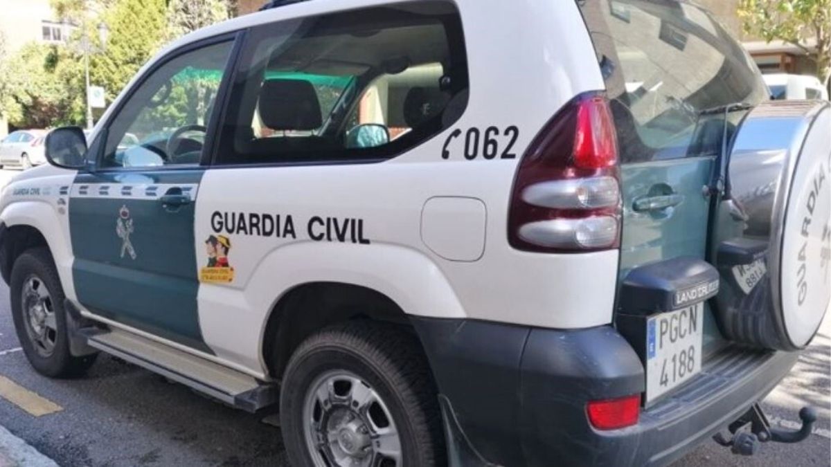 Tres muertos y tres heridos al colapsar el tejado de una nave en obras en Coaña (Asturias)