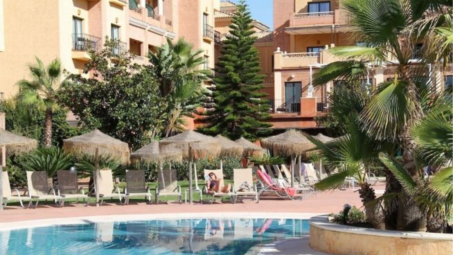 Las pernoctaciones hoteleras aumentaron un 7,3% en abril impulsadas por la Semana Santa