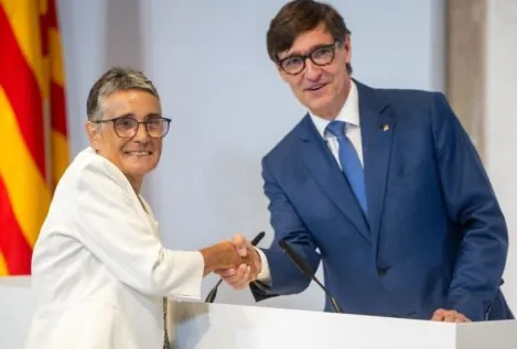 Illa destinará en 2025 un millón de euros a implantar el catalán en la sanidad pública