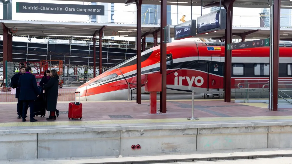Iryo discrepa de Renfe y Puente y niega que un tren tuviera un «enganchón» con la catenaria