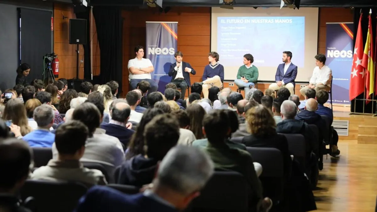 Asociaciones estudiantiles llaman a los jóvenes a movilizarse contra el «tirano» Sánchez