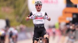 Juan Ayuso gana la primera gran etapa del Giro y se queda a cuatro segundos del líder Roglic