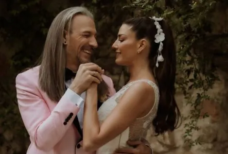 Kiko, el marido de Laura Moure ('La ruleta'): su boda tras 23 años juntos y una pasión en común