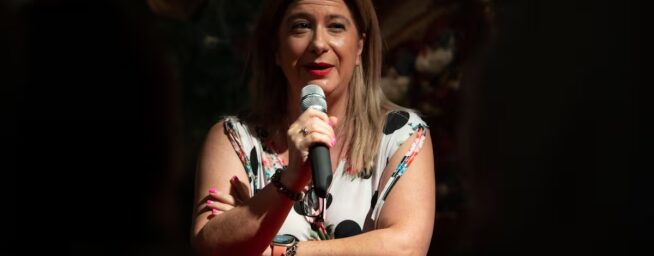 La 'fontanera' del PSOE compaginó año y medio su cargo en Correos con otra empresa privada