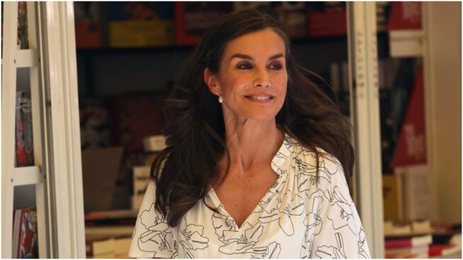 Letizia vuelve a ser periodista: la entrevista que ha hecho en TVE, analizada por dos expertas