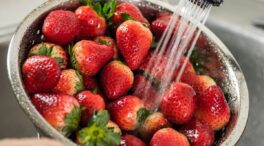 Limpia las fresas con bicarbonato: el método infalible para eliminar pesticidas