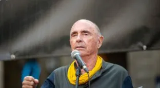 Lluís Llach, el más votado en las elecciones para renovar la dirección de la ANC