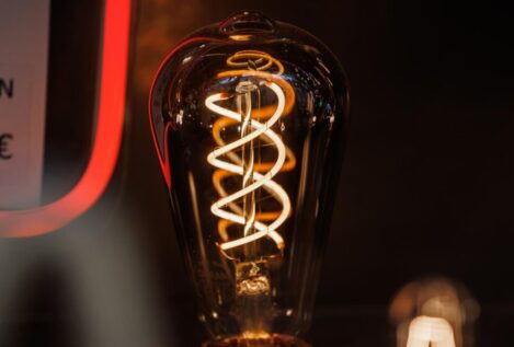 Cuál es el precio de la luz hoy, martes, 30 de septiembre de 2025, esta es la franja horaria más barata