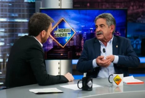 Revilla mintió en 'El hormiguero': sí goza de más privilegios que el rey Juan Carlos